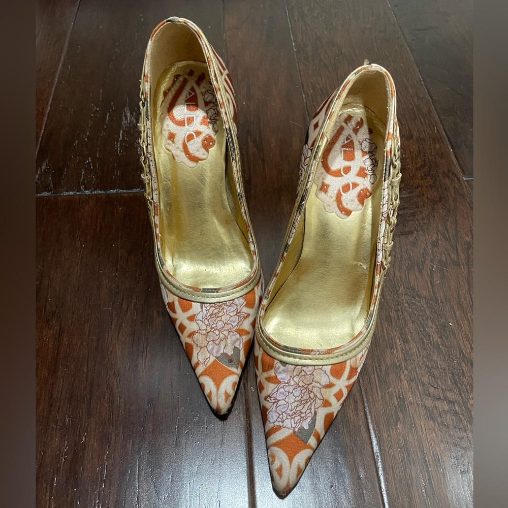 Elegant Floral Patterned Women's Heels